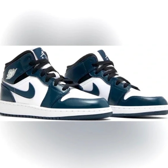 Air jordan 1 Mid - Picture 2 of 9